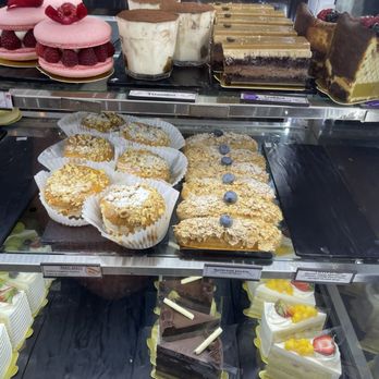 Chateau De Chantilly Cafe - Bakeries Near Me - Chantilly, Virginia Chateau De Chantilly Cafe - Bakeries Near Me - Chantilly, Virginia