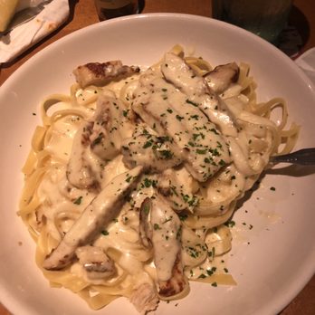 Olive Garden Italian Restaurant - Chicken Alfredo - Italian Near Me - Humble, Texas Olive Garden Italian Restaurant - Chicken Alfredo - Italian Near Me - Humble, Texas