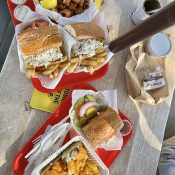 Barbara's Fishtrap - Coastside Calamari, Dungeness Crab Sandwich, garlic cheese crab bread, and Baby Bay Shrimp Sandwich - Seafood Near Me - Half Moon Bay, California Barbara's Fishtrap - Coastside Calamari, Dungeness Crab Sandwich, garlic cheese crab bread, and Baby Bay Shrimp Sandwich - Seafood Near Me - Half Moon Bay, California