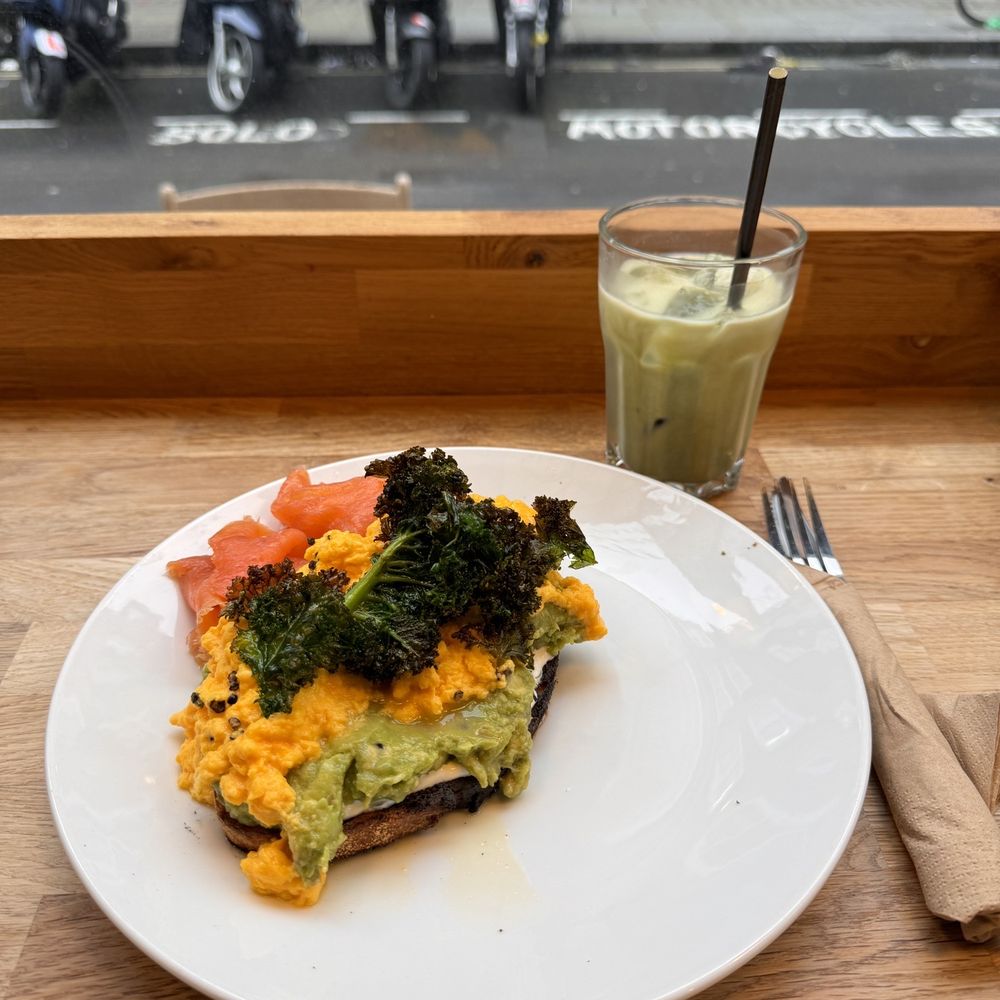 Soderberg Soho - Eggs, Avocado Toast - Bakeries Near Me - London, XGL