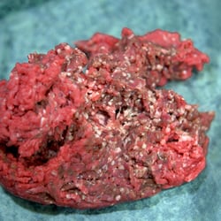 Sanders Meats - Dark/Old meat mixed in with fresh. Shame!