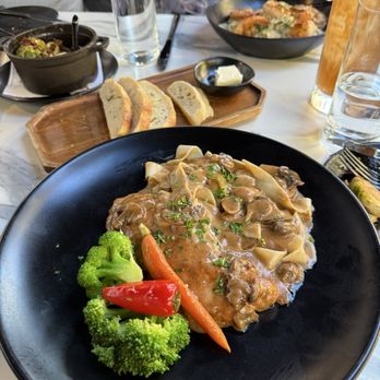 Virtue + Vice - Chicken Marsala - Cocktail Bars Near Me - Danville, California