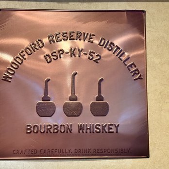 deSha's - Maysville - Bars Near Me - Maysville, Kentucky