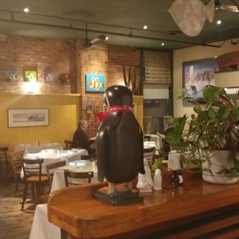 Flippers Seafood Restaurant - Cozy seafood place in the Glebe - Seafood Near Me - Ottawa, Ontario Flippers Seafood Restaurant - Cozy seafood place in the Glebe - Seafood Near Me - Ottawa, Ontario