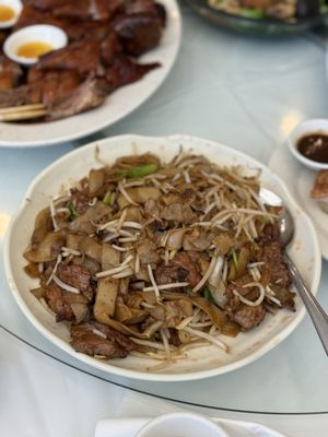 Wing Kee by null