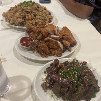 Side Street Inn - Fried rice, Da' Famous Pan Fried Island Pork Chops* **, Da' One, Da' Only Teriyaki Beef * - Hawaiian Near Me - Honolulu, Hawaii