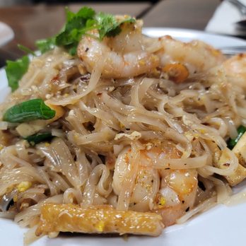 Chai Thung Thai Restaurant - Pad Thai Chai Thung little spicy - Thai Near Me - Sun Valley, California Chai Thung Thai Restaurant - Pad Thai Chai Thung little spicy - Thai Near Me - Sun Valley, California