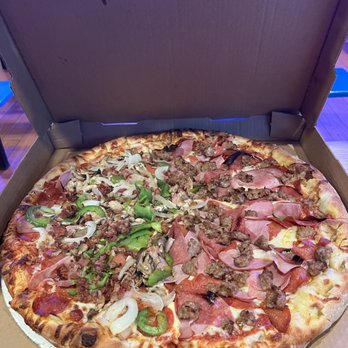 Barro's Pizza - XL Pizza: 1/2 Barro's Special (Left) & 1/2 Joey's Special (Right) - Pizza Near Me - Walnut, California