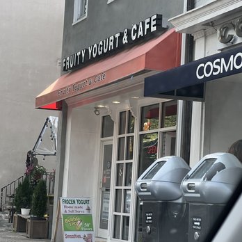 Fruity Yogurt - the outside of a cafe - Ice Cream & Frozen Yogurt Near Me - Princeton, New Jersey