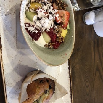 First Watch - Sunrise Granola Bowl with a Muffin - Breakfast & Brunch Near Me - Indianapolis, Indiana First Watch - Sunrise Granola Bowl with a Muffin - Breakfast & Brunch Near Me - Indianapolis, Indiana