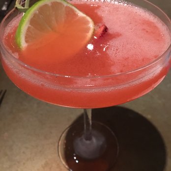 Herringbone Waikiki - Kiss My Bubbles Drink - Seafood Near Me - Honolulu, Hawaii Herringbone Waikiki - Kiss My Bubbles Drink - Seafood Near Me - Honolulu, Hawaii