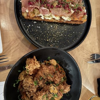 DISH Restaurant - Fried chicken - New American Near Me - Lincoln, Nebraska