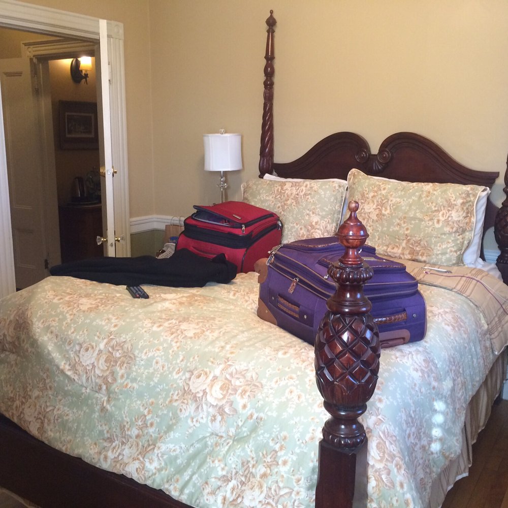 Morrill Mansion - Excuse our bags! The bed is big and very comfty - Bed & Breakfast Near Me - Portland, Maine Morrill Mansion - Excuse our bags! The bed is big and very comfty - Bed & Breakfast Near Me - Portland, Maine