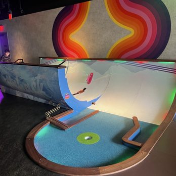 Puttshack - Addison - Mini Golf Near Me - Addison, Texas