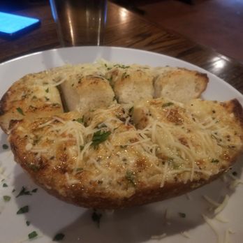 Wence's - Garlic Cheese Bread - New American Near Me - Pleasant Hill, California