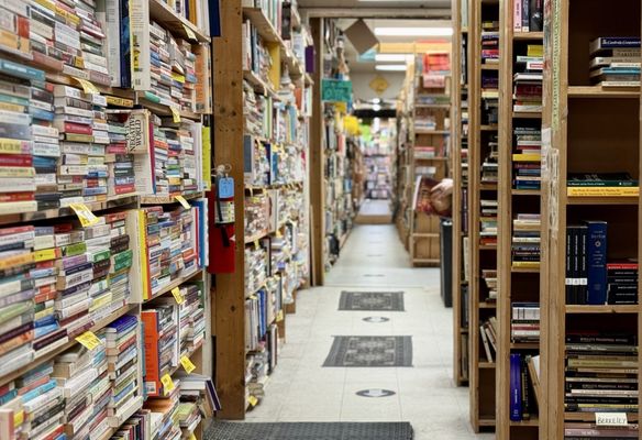 Chamblin Bookmine by null