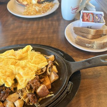 Denny's - Nice spicy kick - Santa Fe Skillet - Diners Near Me - Brentwood, California Denny's - Nice spicy kick - Santa Fe Skillet - Diners Near Me - Brentwood, California