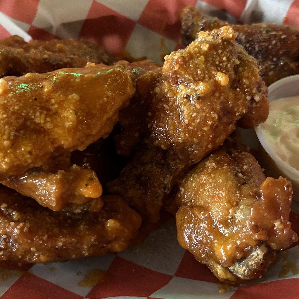 Kelly's Corner - 8 wings $6 - "Tommy Sauce" which is Garlic Parm & Hot sauce - not bad - Sports Bars Near Me - Lester, Pennsylvania