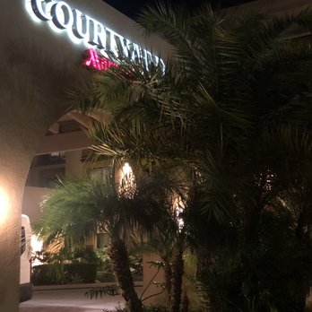 Courtyard by Marriott San Diego Airport/Liberty Station - Hotels Near Me - San Diego, California Courtyard by Marriott San Diego Airport/Liberty Station - Hotels Near Me - San Diego, California