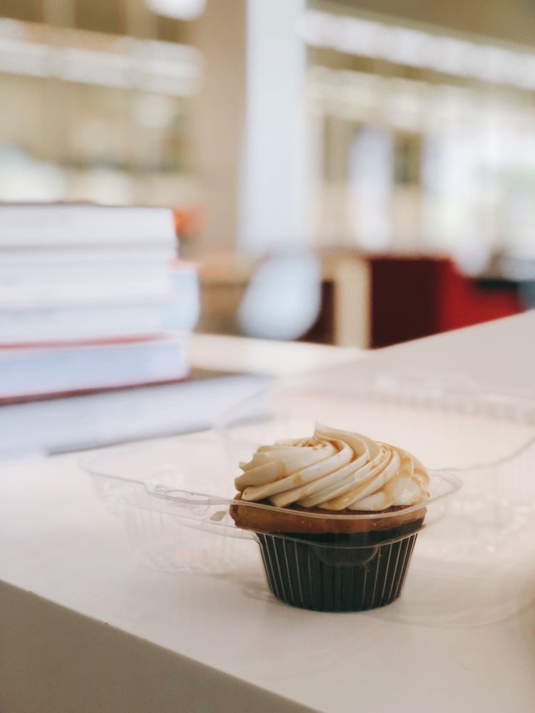 SARAH’S CAKE SHOP 58 Photos & 54 Reviews Food Trucks 10 Clarkson