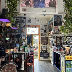 Libélula Books & Co - Inside