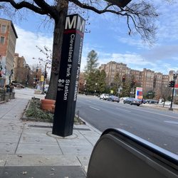 Cleveland Park Metro Station