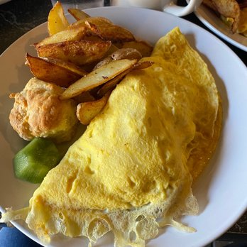 The Basics - ham and cheese omelette - Southern Near Me - Wilmington, North Carolina The Basics - ham and cheese omelette - Southern Near Me - Wilmington, North Carolina