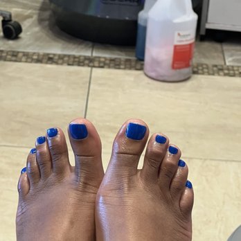 LaVie Nails and Spa - Gel polish pedicure. - Waxing Near Me - Columbia, South Carolina LaVie Nails and Spa - Gel polish pedicure. - Waxing Near Me - Columbia, South Carolina