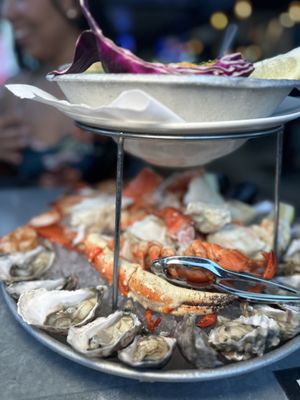 EMC Seafood & Raw Bar by null