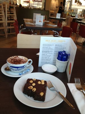 Carluccio's by null