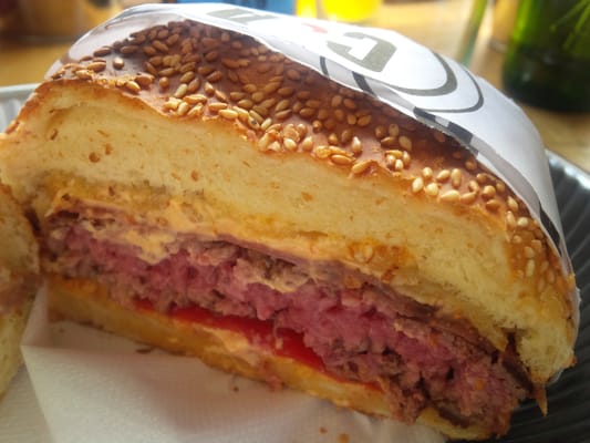 LE CAB Biarritz - Le comptoir à burger by null