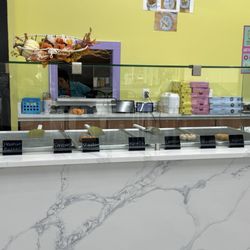 Mochi Machi Donut Cafe - Mochi donuts