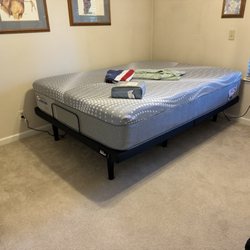 Minerva's Furniture - Seely mattress with adjustable frame