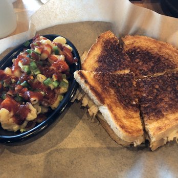 Toasted - UCF Area - Smokehouse grilled cheese (with chicken instead of pork) and "angry" mac and cheese - Burgers Near Me - Orlando, Florida