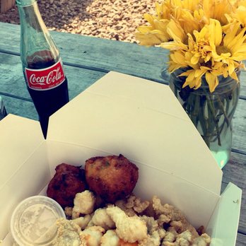 Beaux Seafood - Mexican Cola's too! Woohoo! - Food Trucks Near Me - Manchaca, Texas