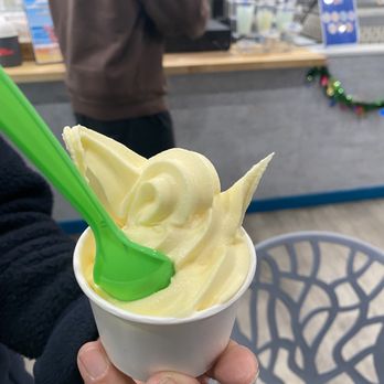 Pineapple Park - Dole whip - Ice Cream & Frozen Yogurt Near Me - Las Vegas, Nevada Pineapple Park - Dole whip - Ice Cream & Frozen Yogurt Near Me - Las Vegas, Nevada