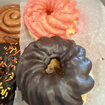 Doughboy Donuts - Donuts Near Me - Sparks, Nevada