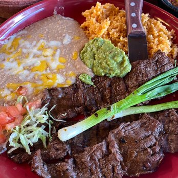 Avocado's Mexican Restaurant - Carne Asada - Mexican Near Me - Everett, Washington