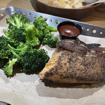 Chili's - 1/2 Order of Ribs and Steamed Broccoli - Tex-Mex Near Me - Waipahu, Hawaii Chili's - 1/2 Order of Ribs and Steamed Broccoli - Tex-Mex Near Me - Waipahu, Hawaii