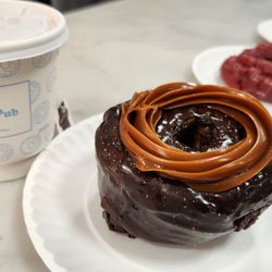 The Donut Pub - Salted caramel