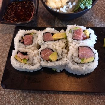 Shokunin - Rice didnt taste seasoned and tasted mushy, and overall rolled terribly. - Japanese Near Me - Lincoln, Nebraska Shokunin - Rice didnt taste seasoned and tasted mushy, and overall rolled terribly. - Japanese Near Me - Lincoln, Nebraska