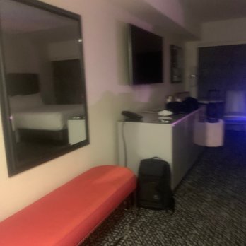 Flamingo Las Vegas - Tv and chair - Hotels Near Me - Las Vegas, Nevada