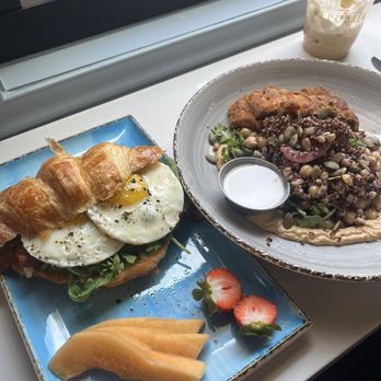 Republik Coffee Burbank - Breakfast Croissant Sub Bacon Quinoa Chicken Salad Crispy Chicken - Cafes Near Me - Burbank, California Republik Coffee Burbank - Breakfast Croissant Sub Bacon Quinoa Chicken Salad Crispy Chicken - Cafes Near Me - Burbank, California