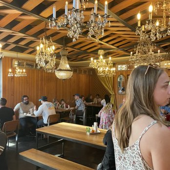 Vic & Al's - Cajun/Creole Near Me - Austin, Texas