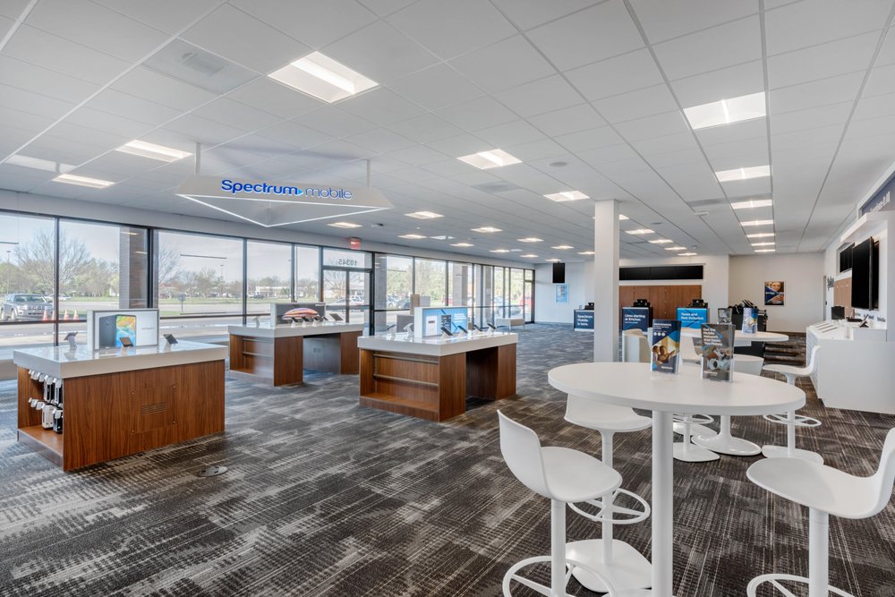 SPECTRUM CLOSED 14 Photos 10345 Dixie Hwy, Louisville, Kentucky