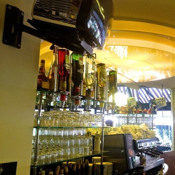 Le Mimosa - Cafes Near Me - Paris, 75