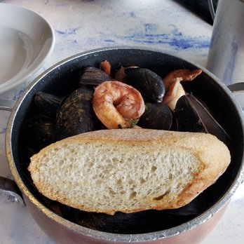 Mussel Beach Restaurant - Italian mussels with shrimp - Seafood Near Me - Delray Beach, Florida Mussel Beach Restaurant - Italian mussels with shrimp - Seafood Near Me - Delray Beach, Florida