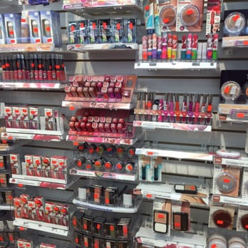 Bella Zone - Covergirl. - Discount Store Near Me - Huntington Park, California Bella Zone - Covergirl. - Discount Store Near Me - Huntington Park, California