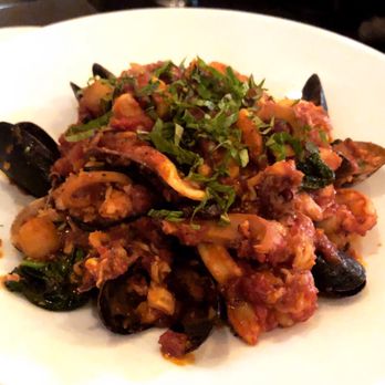 Prosecco - Spaghetti Frutti di Mare - Italian Near Me - Chicago, Illinois Prosecco - Spaghetti Frutti di Mare - Italian Near Me - Chicago, Illinois