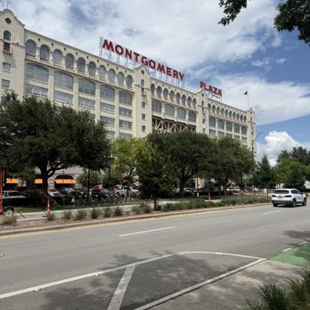 Montgomery Plaza - Shopping Centers Near Me - Fort Worth, Texas Montgomery Plaza - Shopping Centers Near Me - Fort Worth, Texas